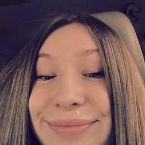 Meet your Posher, Felicity